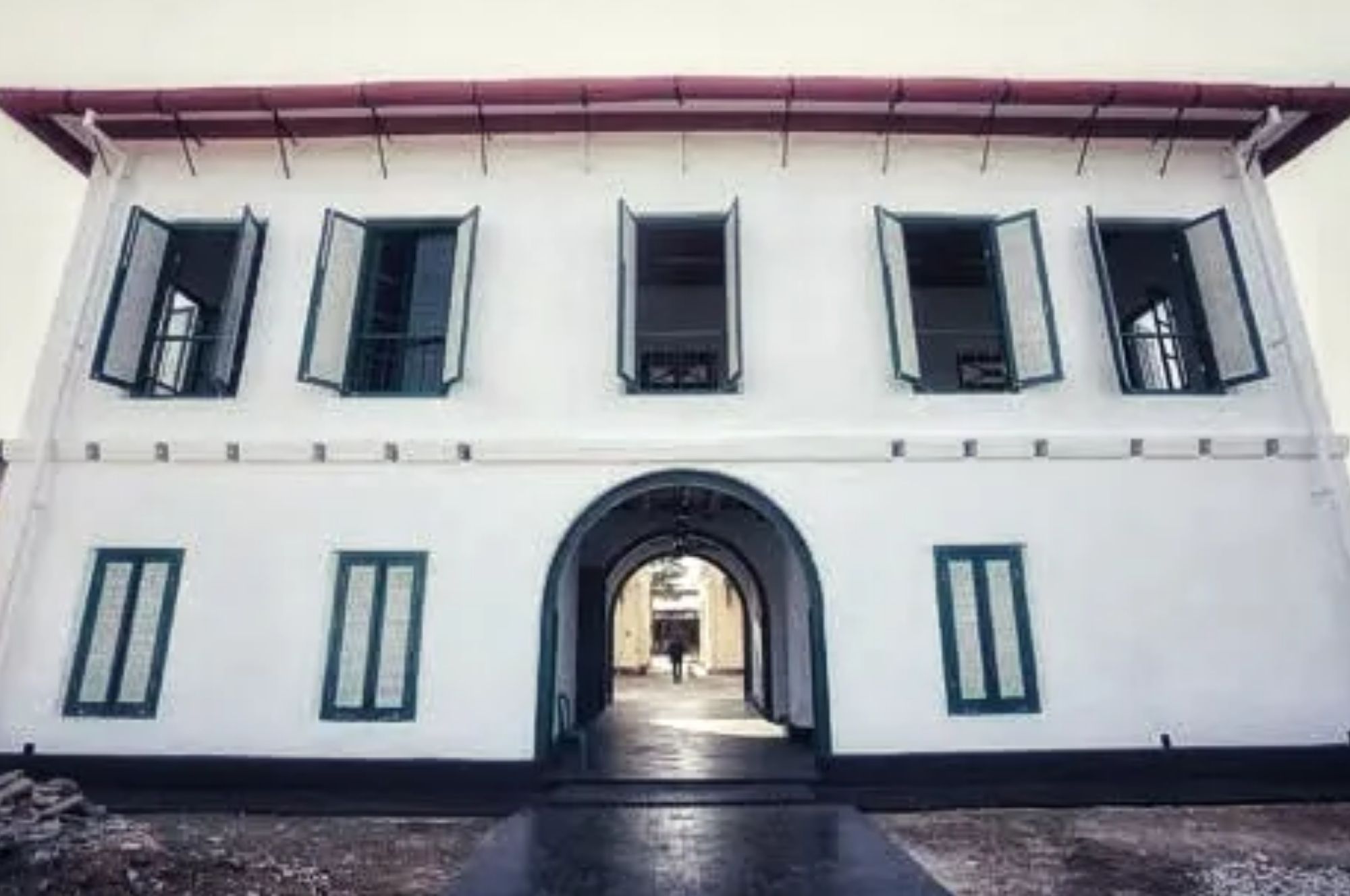 Tangsi Belanda (template foto artikel blog).jpg